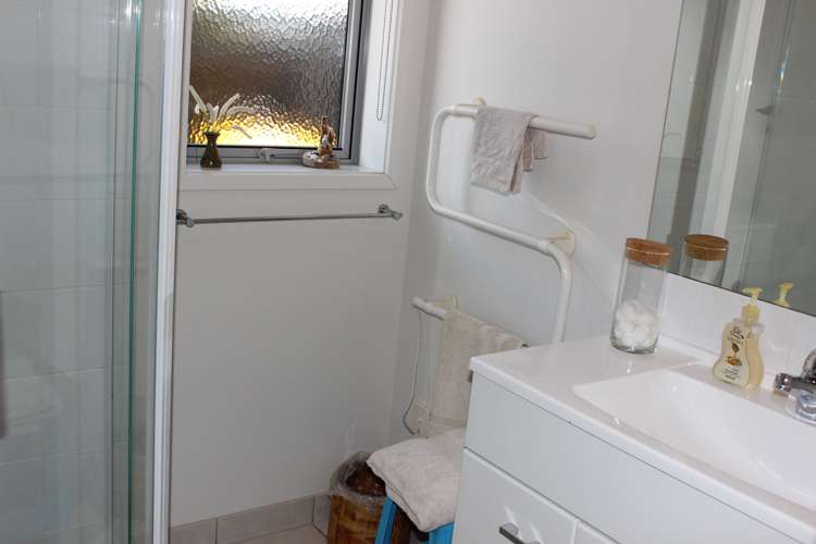 111 Ti Kouka Crescent Matarangi_12