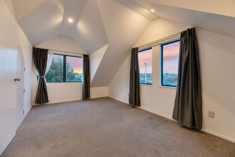 8 Marshall Laing Avenue Mt Roskill_19