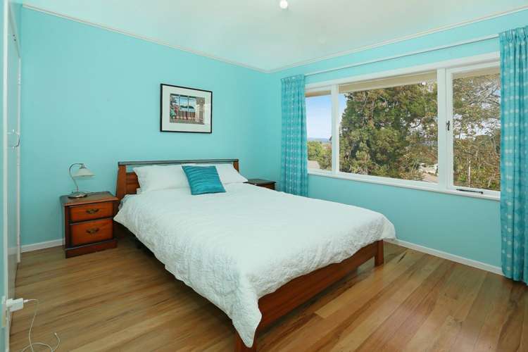 8 Castaing Crescent Te Atatu South_8