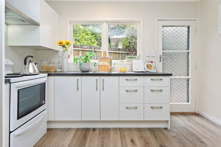 3/62 Woodside Road Mount Eden_12