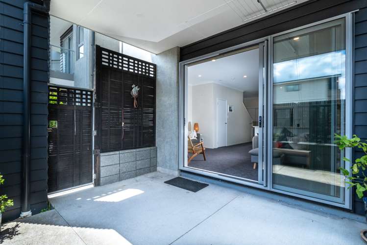 G01/110 Hobsonville Point Road Hobsonville_12