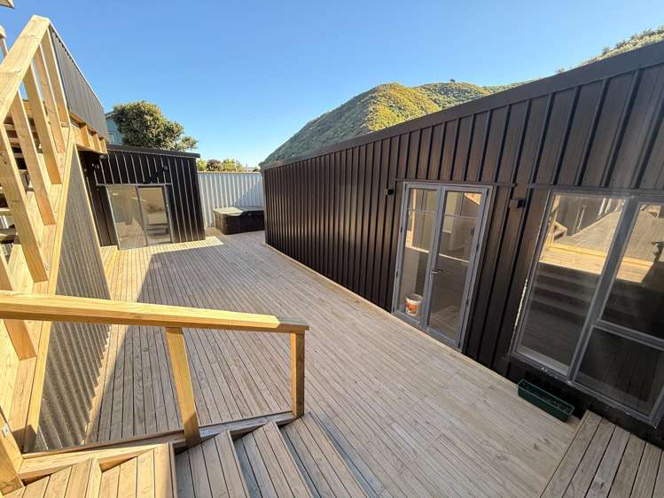 1 and 3 Happy Valley Road Owhiro Bay_11