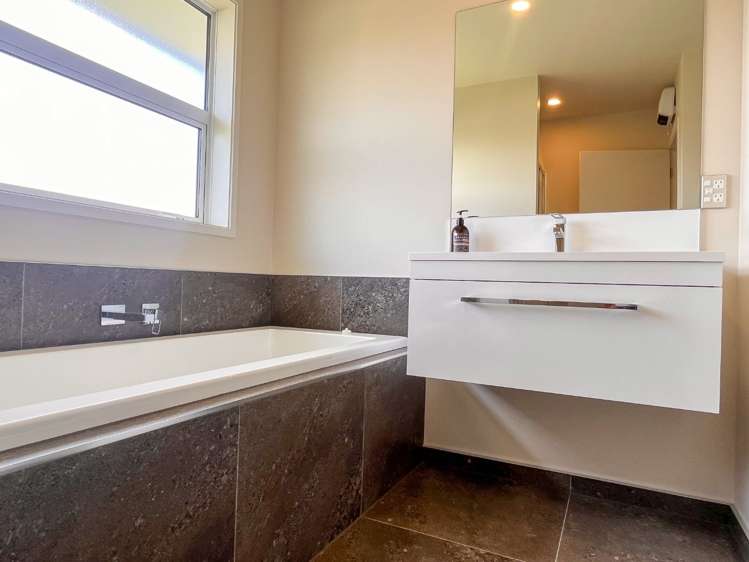 68 Packard Crescent Halswell_14