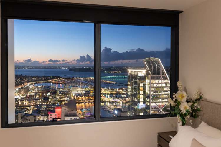 5203/10 Commerce Street City Centre_45