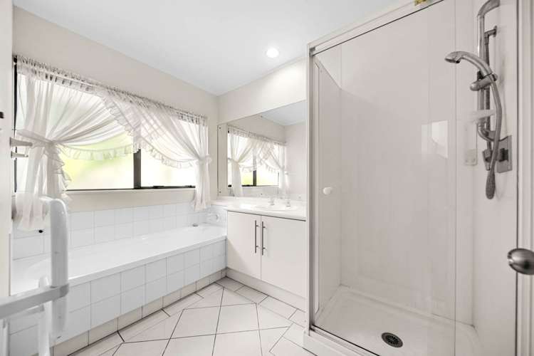 51 Meadowland Drive Somerville_16