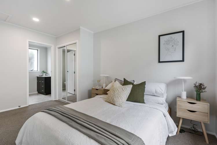 44 Taurus Crescent Beach Haven_15