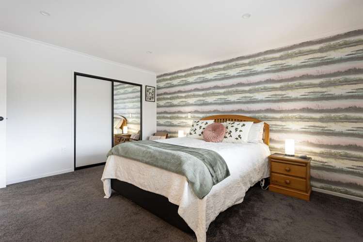 215 Bay View Road St Clair_18