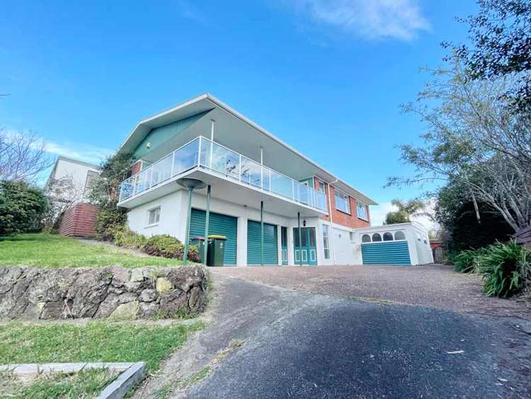 26 Paisley Street Mellons Bay_18