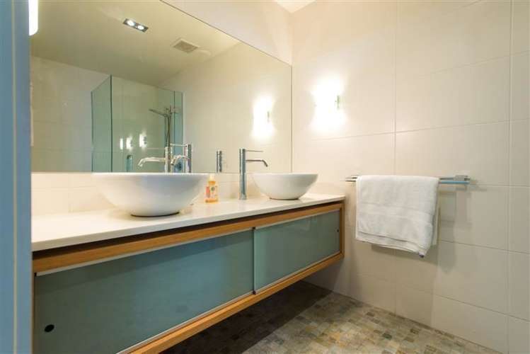 4/331 Au Wakefield Quay Stepneyville_7