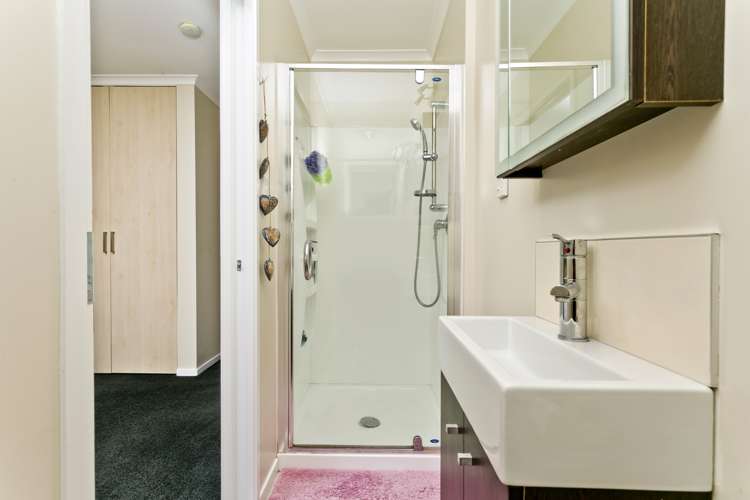 17 Northwick Place Hillcrest_24