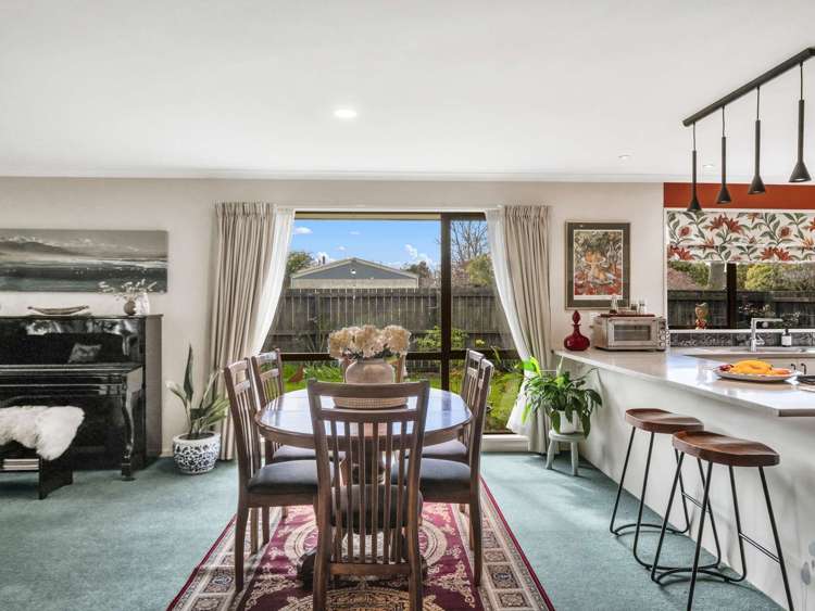 39 Bank Street Amberley_16