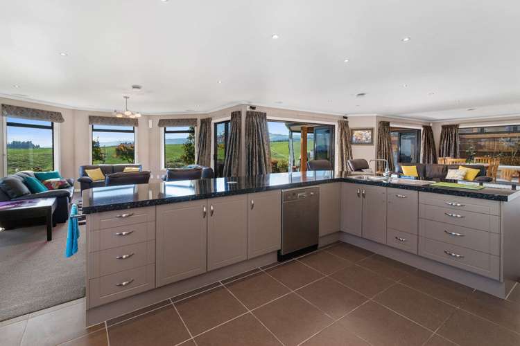 25 Devoy Drive Owhata_5