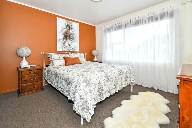 19 Hazeldene Place Opaheke_13