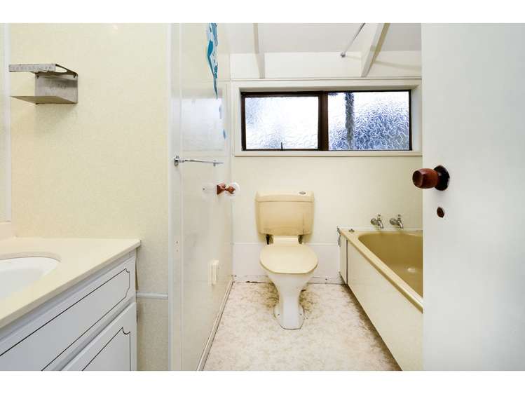 2/25a Balmain Road Birkenhead_9