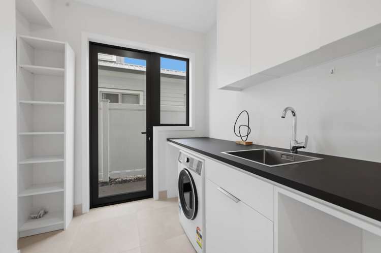 17 Rue d'Amarres Gulf Harbour_25