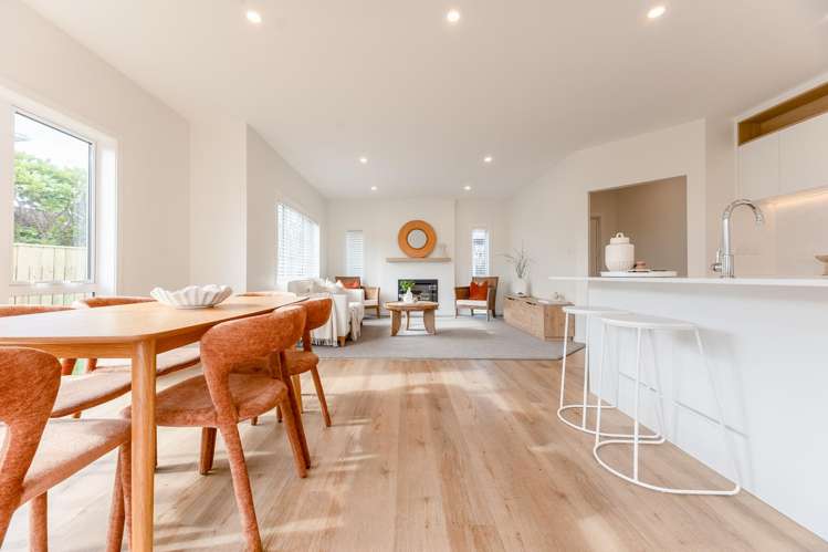 23 Frimley Terrace Waikanae Beach_1