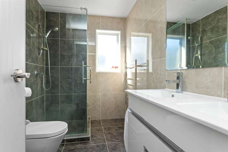 1c Garden Place Mount Eden_10