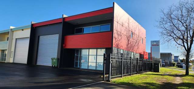 Rare freehold industrial unit HUGE PROFILE Tauriko