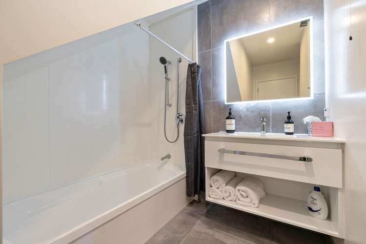 15b Panners Way Queenstown_24