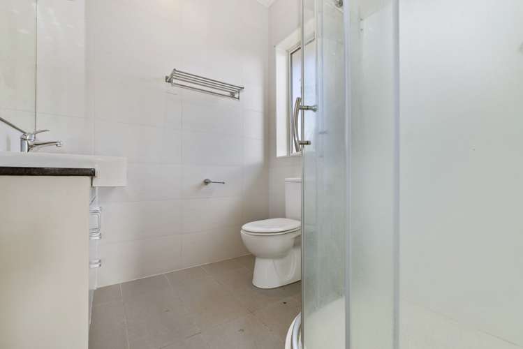 57 Carroll Place Owhata_11