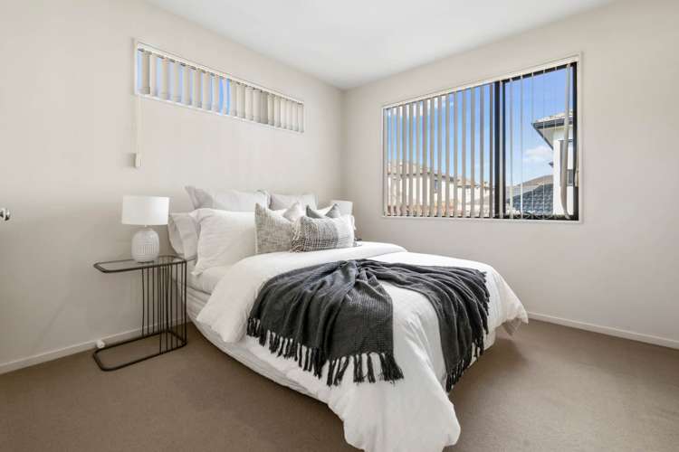 9 Oakville Avenue Flat Bush_11