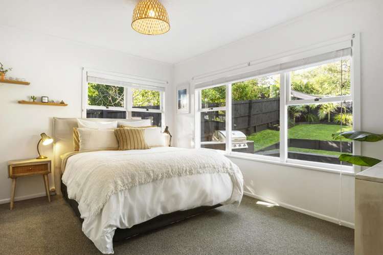 1/13 Howard Road Northcote_10