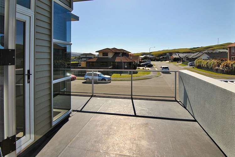 23 White Pine Avenue Woodridge_5