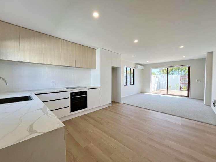 3/402 Wilsons Road North 1572_2