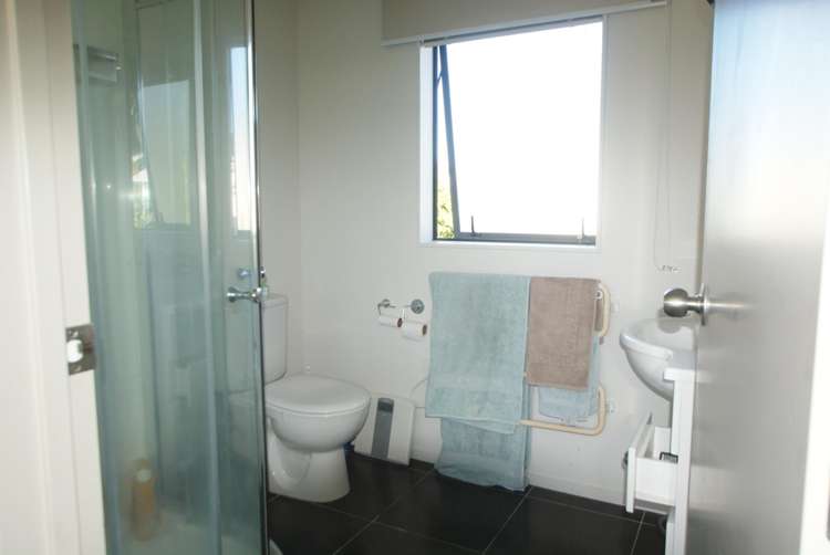 18a Boyd Avenue Mangere Bridge_11