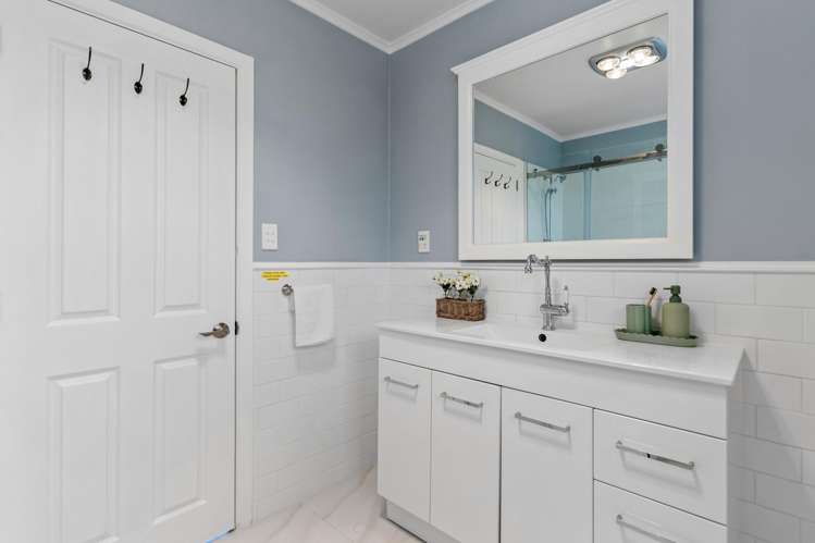 128 Coxhead Road Manurewa_10