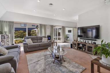 2/725 Main North Road_2