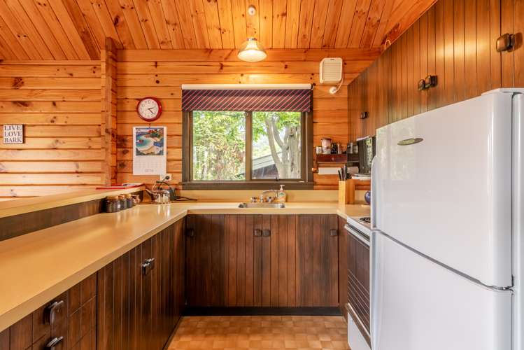 42 Watson Street Akaroa_17