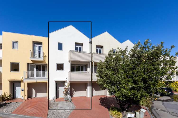 35/305 Evans Bay Parade Hataitai_23