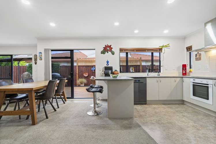 44 Chesterfield Way Orewa_7