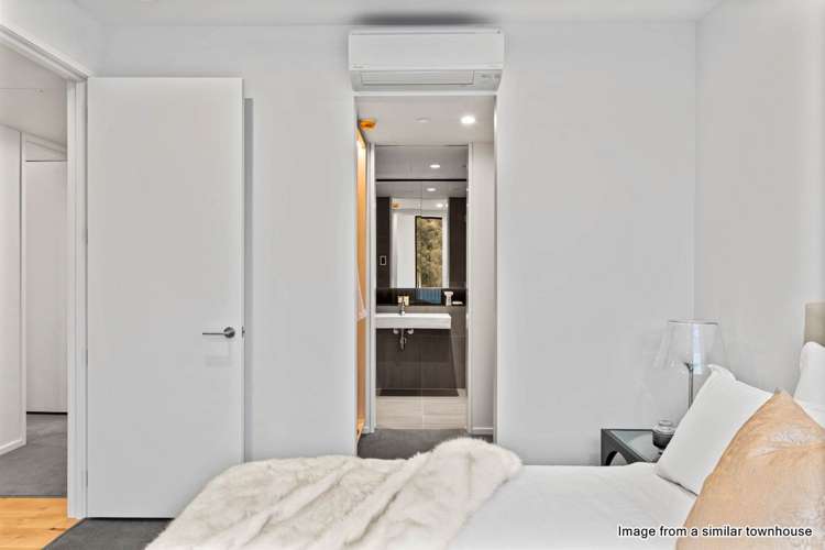 TH 8/6 Boundary Road Hobsonville_17