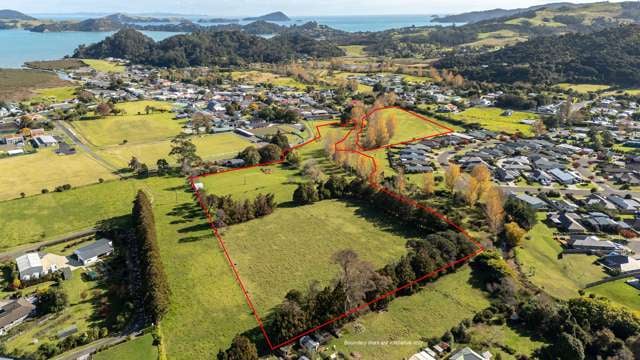 315 and 315A Woollams Avenue Coromandel_1