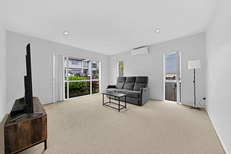 16 Lucca Crescent Mission Heights_9