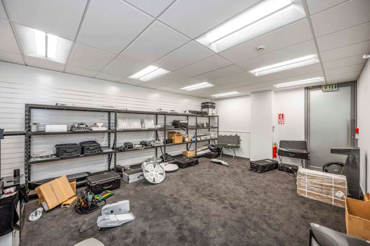 Unit 1/9 Orbit Drive Rosedale_13