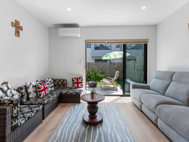 8/28 Smythe Road Henderson_7