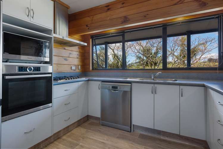 33 Cable Bay Block Road Cable Bay_13