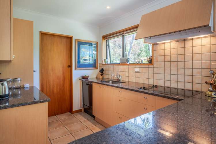 46 Woodills Road Akaroa_14