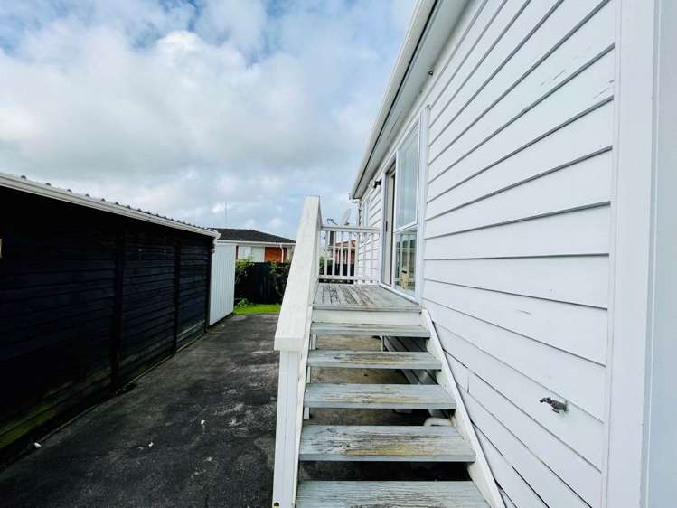 1/9 Miro Road Mangere Bridge_13