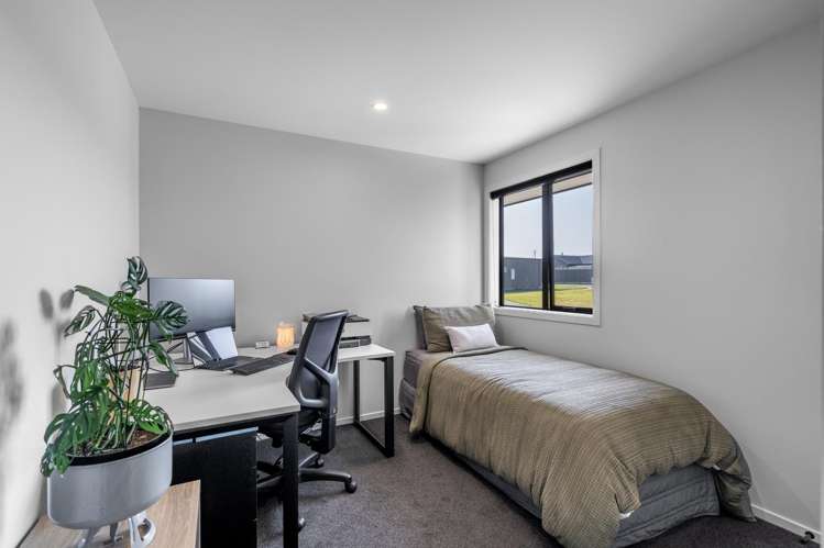 25 Glenda Place Seaward Bush_19