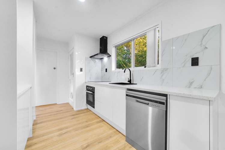 8 Pukeroa Place Papakura_9