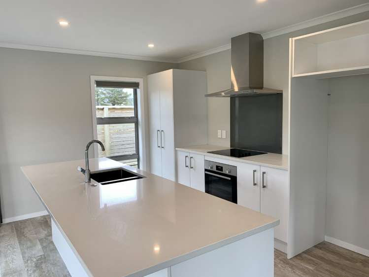 1 Grovedale Square 10629_2