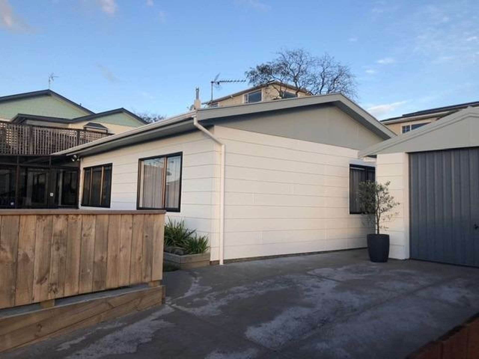 68 Waiwaka Terrace Strandon_0