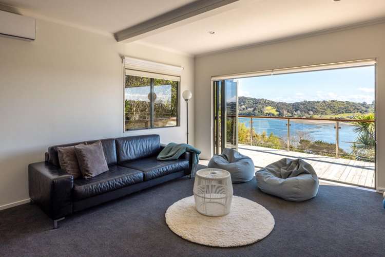 48 Burrell Road Oneroa_23