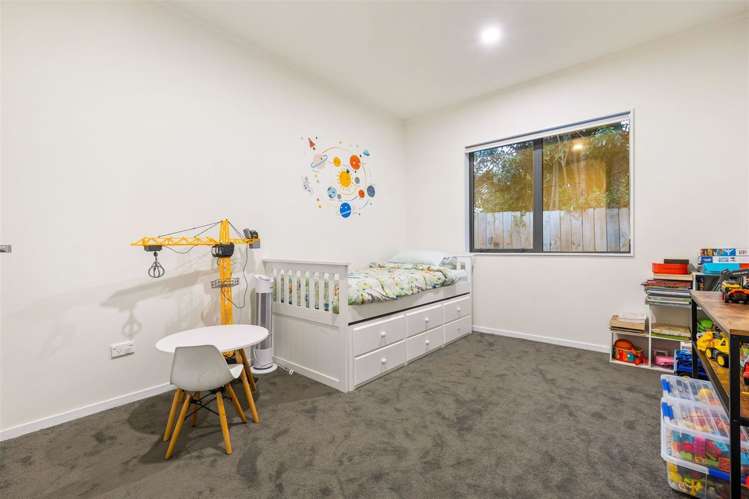 15A Reynella Drive Massey_15