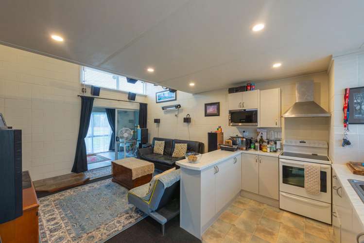 29j Springs Road Parakai_7