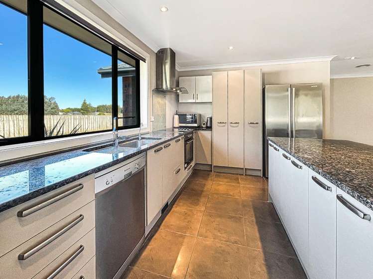 108 Brown Street 10551_3